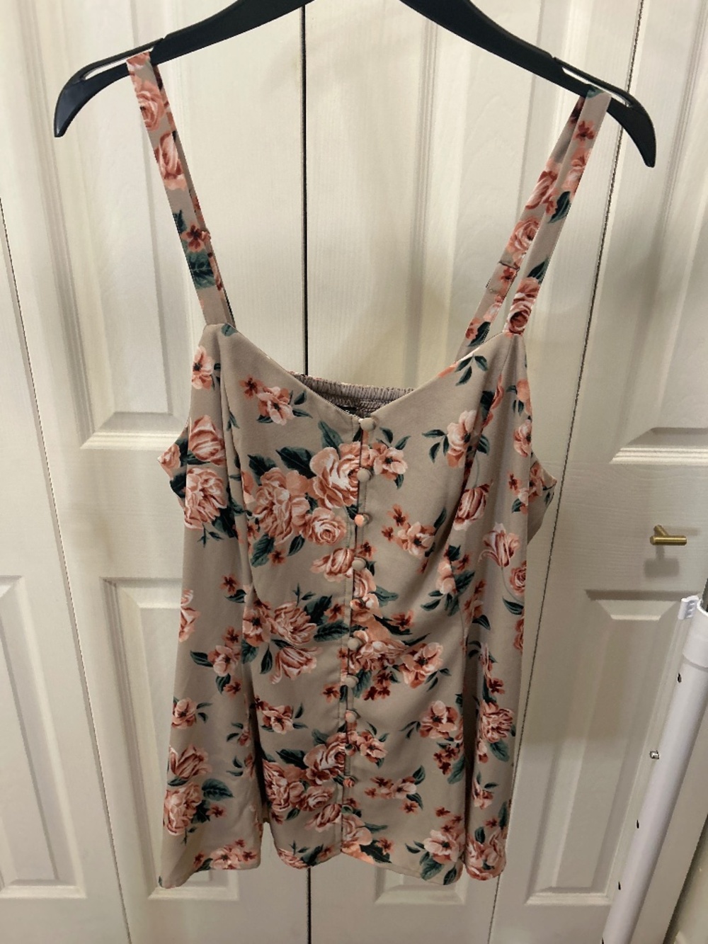 Torrid Tan & Floral Tank w/ Decorative Buttons Size 0